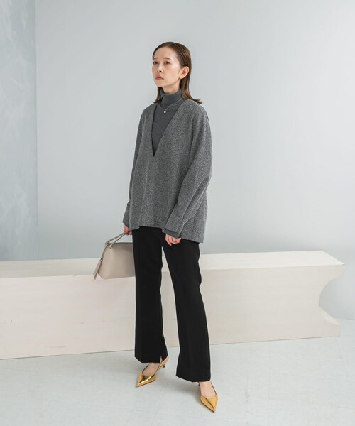 URBAN RESEARCH ROSSO（アーバンリサーチロッソ）の「ツイード深Vネックプルオーバー（シャツ/ブラウス・レディース・OFF/BLACK・Free）」の14枚目の写真