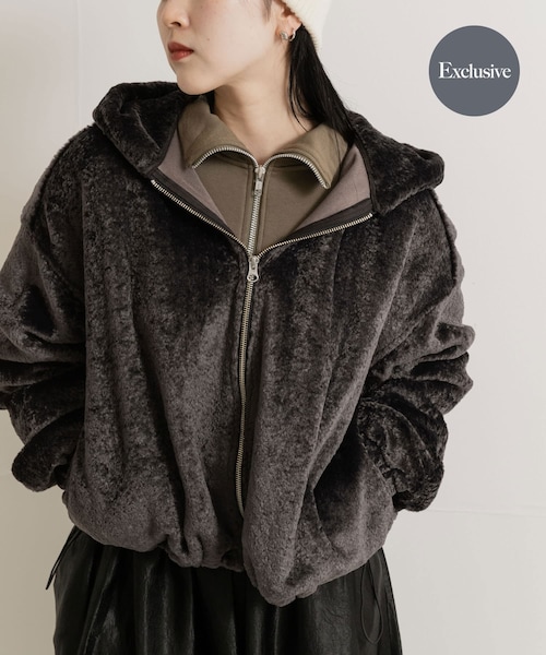 THE GOODLAND MARKET（ザグッドランドマーケット）の「『別注』MIDIUMISOLID×TGM　boa blouson（ブルゾン・レディース・white/gray・FREE）」の2枚目の写真