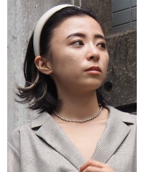 EVRIS（エヴリス）の「エコレザーカチューシャ（カチューシャ・レディース・アイボリー/ブラック/ベージュ・F）」の3枚目の写真