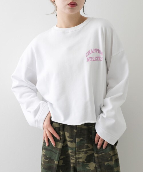 SENSE OF PLACE by URBAN RESEARCH（センスオブプレイスバイアーバンリサーチ）の「『別注』Champion×SENSE OF PLACE　カットオフスウェット（スウェット・レディース・YELLOW/OFF WHITE/NAVY・one）」の10枚目の写真