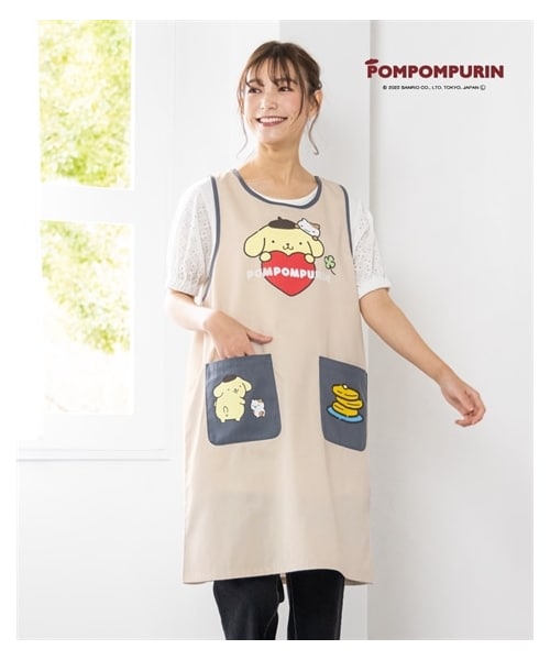 nissen（ニッセン）の「＜大きいサイズ＞ ジャンスカみたいにすっぽり着られるキャラクターエプロン（エプロン・メンズ・ベージュ系(ポムポムプリン)/ネイビー系(ハローキティ)/チャコールグレー系(ハローキティ)/ミントグリーン(ポチャコ)/ピンク×チャコールグレー(マイメロディ)/パープル×チェック(クロミ)/ピンク系チェック(キティ)/クリームイエロー(ポムポムプリン)/ネイビー(シナモロール)/黒系ストライプ(リトルツインスターズ)/赤系ストライプ(ペコ)/オフホワイト×ミントグリーン(ペコ)/オフ×ネイビー系チェック(ドラミ)/ネイビー(ドラえもん)/ミントグリーン(ハローキティ)/ネイビー×赤系ストライプ(ハローキティ)/ラベンダー系(クロミ)/ネイビー(ポチャッコ)・L~LL相当/3L~4L相当/5L~6L相当/8L相当/10L相当）」の10枚目の写真