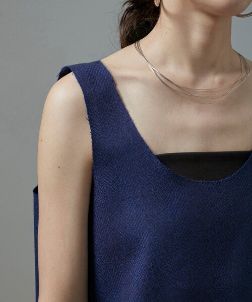 ADAM ET ROPE'(アダムエロペ)の「【Gabriela Coll Garments】LORO PIANA WOOL TOP(タンクトップ・レディース・ブルー系・1/2)」の16枚目の写真