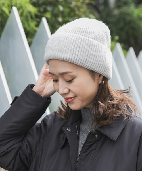 URBAN RESEARCH DOORS（アーバンリサーチドアーズ）の「アクリルニット帽（ニットキャップ/ビーニー・レディース・TOP GRAY/BLACK・one）」の2枚目の写真