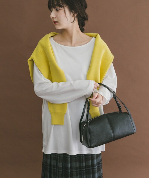 ITEMS URBANRESEARCH（アイテムズ アーバンリサーチ）の「シルケットボートネックロンTシャツ（Tシャツ/カットソー・レディース・WHT/BLK/CHA・Free）」の6枚目の写真