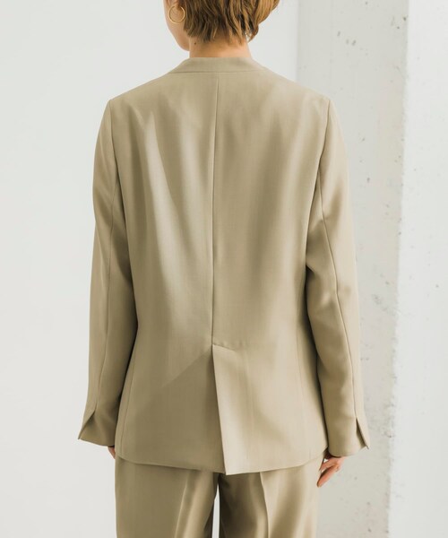 URBAN RESEARCH（アーバンリサーチ）の「ノーカラージャケット（ノーカラージャケット・レディース・BEIGE/NAVY・36/38）」の6枚目の写真