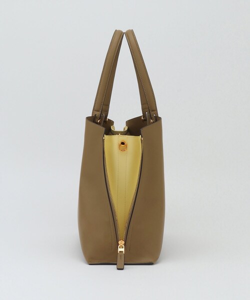 ROPE'（ロペ）の「【E'POR】【A4対応】Y BAG Medium+（トートバッグ・レディース・ブラック/ブラック系/ライトグレー/オフホワイト/ダークブラウン/ベージュ系/カーキ/ブラウン・F）」の22枚目の写真