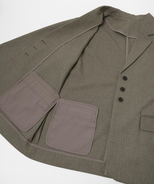 KBF（ケイビーエフ）の「フリルスリーブテーラードジャケット（テーラードジャケット・レディース・MOSS GRAY/CHARCOAL・One）」の15枚目の写真