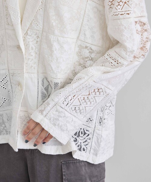 ADAM ET ROPE'(アダムエロペ)の「【WEB限定】刺繍レースパッチワークシャツジャケット/ セットアップ対応(テーラードジャケット・レディース・ブラック/ホワイト・F)」の19枚目の写真