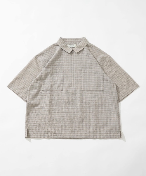 URBAN RESEARCH Sonny Label(アーバンリサーチサニーレーベル)の「シアサッカーハーフジッププルオーバー(シャツ/ブラウス・メンズ・ベージュ/ブルー・M/L)」の1枚目の写真