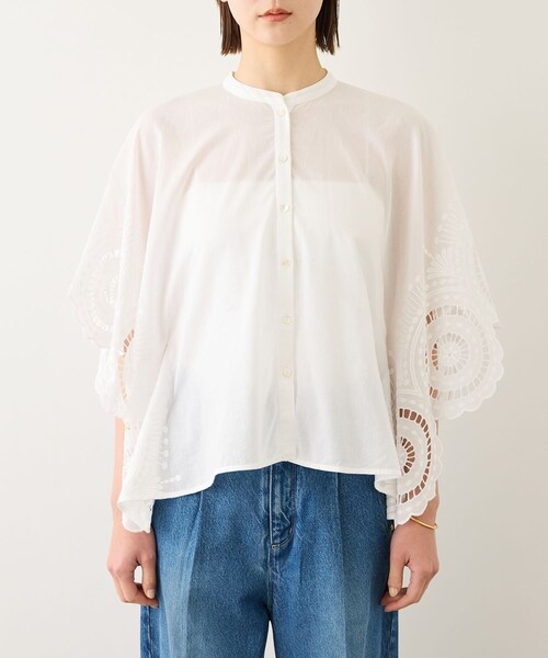 ROPE'(ロペ)の「INDIAコットンボイルシフリー刺繍ケープ(ポンチョ)ブラウス/セットアップ対応・イージーケア(シャツ/ブラウス・レディース・ブラック/ホワイト・F)」の20枚目の写真
