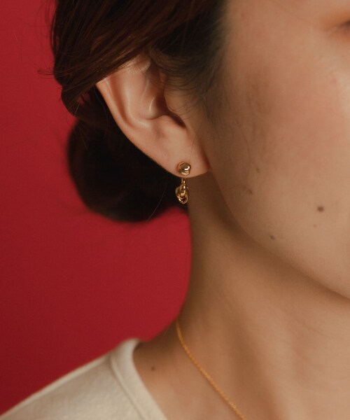 URBAN RESEARCH Sonny Label（アーバンリサーチサニーレーベル）の「LAPUIS　Drop Flow Coil　ピアス（ピアス（両耳用）・レディース・ゴールド/マルチ・One）」の9枚目の写真
