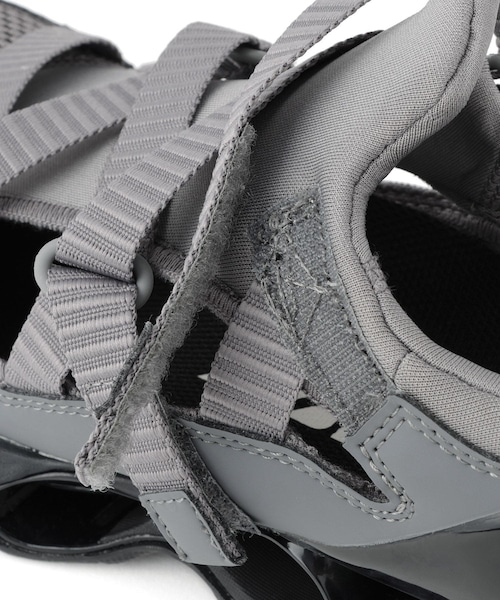 ADAM ET ROPE'（アダムエロペ）の「【MIZUNO(ミズノ)】WAVE PROPHECY STRAP（スニーカー・レディース・ブラック/グレー/ホワイト・23/24/25）」の15枚目の写真