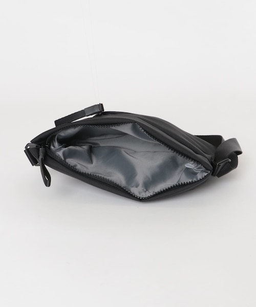 URBAN RESEARCH Sonny Label（アーバンリサーチサニーレーベル）の「THE NORTH FACE　PYRENEES SHOULDER S（ショルダーバッグ・メンズ・ブラック/ソープストーン/スレートグレー・One）」の11枚目の写真
