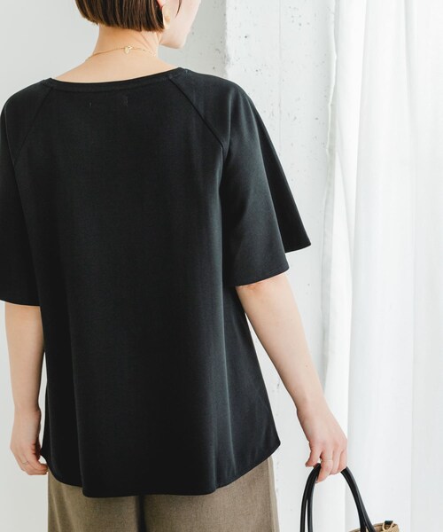 URBAN RESEARCH ROSSO（アーバンリサーチロッソ）の「『UR TECH』Fby ROSSO　UVCUTバックテールフレアスリーブTシャツ（Tシャツ/カットソー・レディース・OFF WHITE/YELLOW/BLACK・FREE）」の15枚目の写真