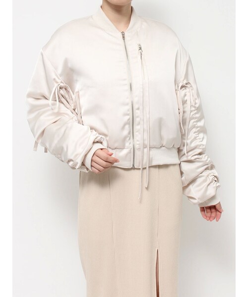 EATME（イートミー）の「リボンスリーブブルゾン（ブルゾン・レディース・アイボリー/ブラック/ピンク/アイスブルー・F）」の2枚目の写真