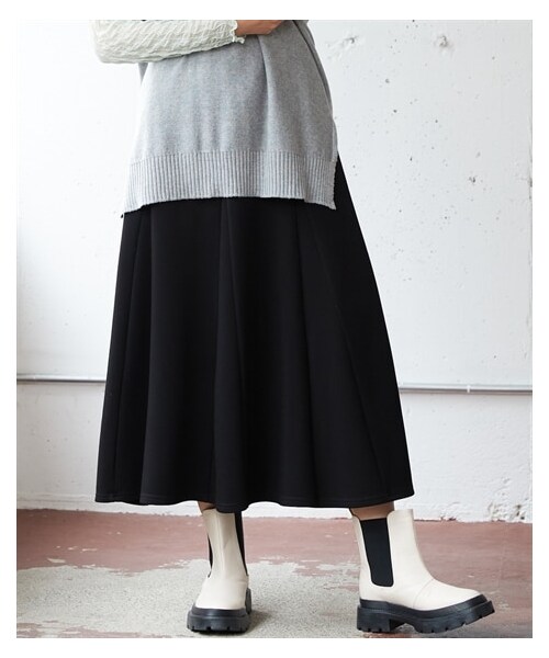 nissen（ニッセン）の「大きいサイズしなやかフレアスカート（ゆったりヒップ）（スカート・レディース・黒/スカーレット/グリーン・L/LL/3L/4L/5L/6L/8L/10L）」の3枚目の写真
