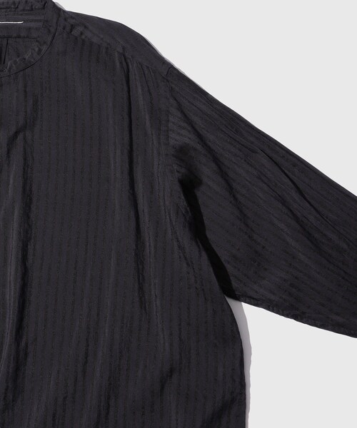 ADAM ET ROPE'(アダムエロペ)の「【HEUGN/ユーゲン】Morris LINO silk Jqd(シャツ/ブラウス・メンズ・チャコール・1/2/3/4)」の8枚目の写真