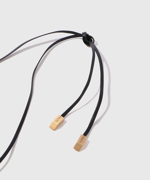 ADAM ET ROPE'(アダムエロペ)の「【CATH・S/キャッツ】DIAMOND HORN NECKLACE(ネックレス・メンズ・ブラック・F)」の4枚目の写真