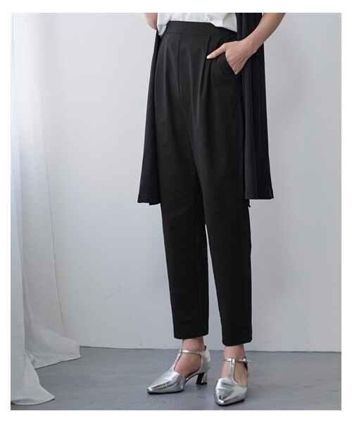 nissen（ニッセン）の「＜大きいサイズ＞２４時間ずっと快適かるスルーメッシュテーパードパンツ（吸汗速乾・イージーケア・ＵＶカット）（セットアップ可能）（パンツ・レディース・黒/ミッドナイトネイビー/カーキ・L/LL/3L/4L/5L/6L/8L/10L）」の10枚目の写真