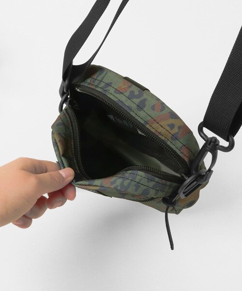 URBAN RESEARCH Sonny Label（アーバンリサーチサニーレーベル）の「GREGORY　クイックポケットM（ショルダーバッグ・メンズ・レオパード・one）」の6枚目の写真