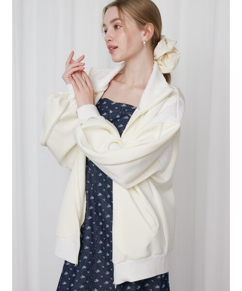 CALNAMUR（カルナムール）の「LACE BLOCKING BIG TRACK BLOUSON/レースブロッキングトラックブルゾン（ブルゾン・レディース・ホワイト/ネイビー・F）」の4枚目の写真