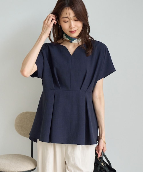 ROPE' PICNIC(ロペピクニック)の「【ベストヒット】ハートネックペプラムブラウス/接触冷感(シャツ/ブラウス・レディース・ベージュ/ネイビー/サックス/ラベンダー/ダークブラウン・F)」の20枚目の写真
