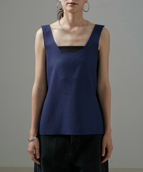 ADAM ET ROPE'(アダムエロペ)の「【Gabriela Coll Garments】LORO PIANA WOOL TOP(タンクトップ・レディース・ブルー系・1/2)」の12枚目の写真