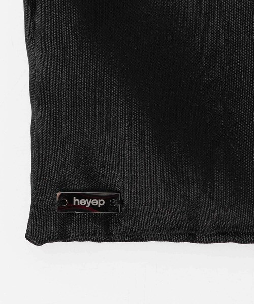 URBAN RESEARCH ROSSO（アーバンリサーチロッソ）の「heyep　Silk Square Large Scrunchie（ヘアゴム・レディース・BLACK/WHITE/別注BLUE・-）」の8枚目の写真