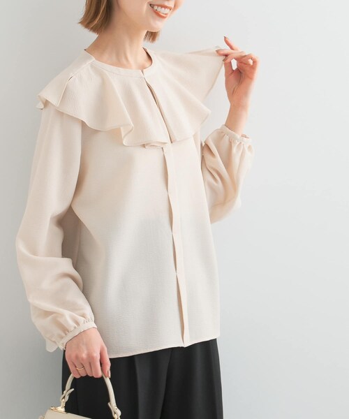 URBAN RESEARCH ROSSO（アーバンリサーチロッソ）の「楊柳フリルブラウス（シャツ/ブラウス・レディース・blue/white/beige・FREE）」の11枚目の写真