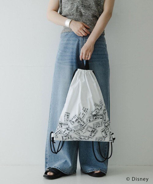 URBAN RESEARCH(アーバンリサーチ)の「別注/Disney/2WAYナップサック(バックパック/リュック・レディース・WHITE/RED・-)」の4枚目の写真