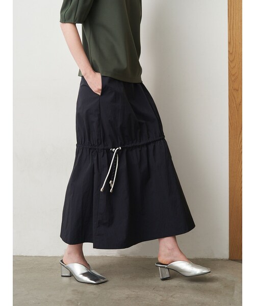 ELENDEEK(エレンディーク)の「DROST FLARE SK(スカート・レディース・ネイビー/グレー・01/02)」の4枚目の写真