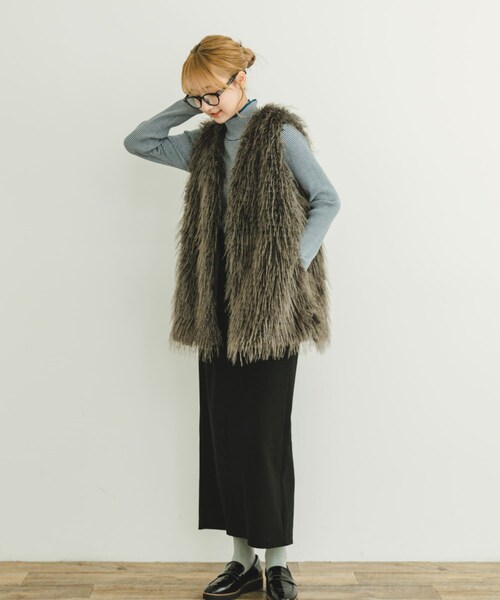 ITEMS URBANRESEARCH(アイテムズ アーバンリサーチ)の「フェイクファーベスト(テーラードジャケット・レディース・CHA/OFF・FREE)」の14枚目の写真