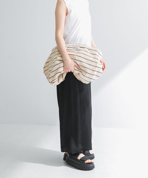 URBAN RESEARCH（アーバンリサーチ）の「UGG　W GOLDENGLOW（サンダル・レディース・BLK/SSAL/BYF・23/24）」の7枚目の写真