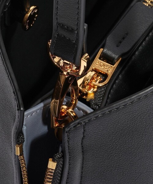 ROPE'（ロペ）の「【E'POR】Y BAG Mini/超軽量・26SS（ハンドバッグ・レディース・ブラック/グレー/キナリ/ダークブラウン/ダークグリーン/モスグリーン/パープル系・F）」の15枚目の写真