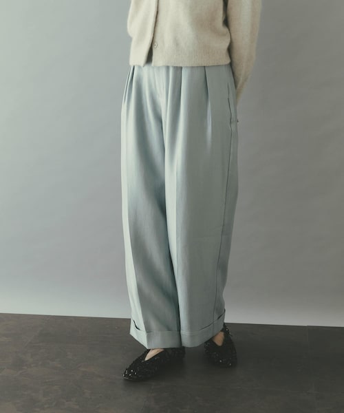 URBAN RESEARCH ROSSO（アーバンリサーチロッソ）の「ブライトツイルタックパンツ（その他パンツ・レディース・BROWN/SAX・36/38）」の2枚目の写真