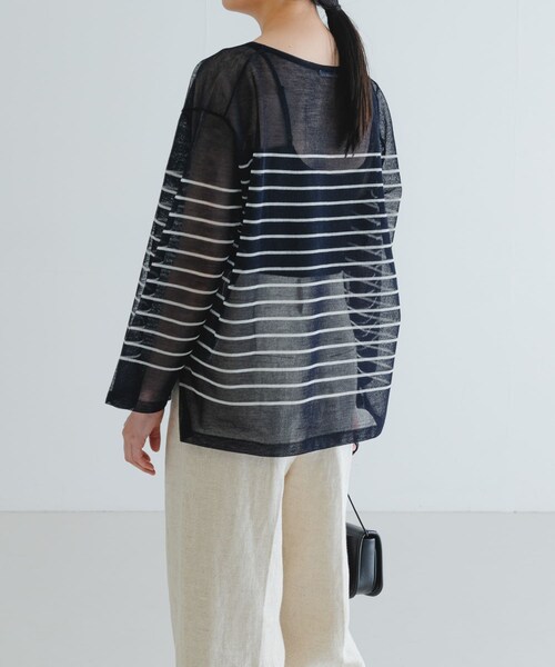 URBAN RESEARCH（アーバンリサーチ）の「ボートネックシアーニット（ニット/セーター・レディース・ORANGE/WHTxD.NAVY/NAVYxOFF・FREE）」の20枚目の写真
