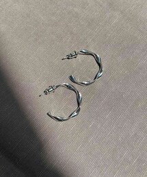ツイストフープピアス