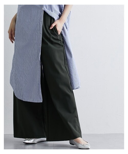 nissen（ニッセン）の「日本製 ストレートパンツ きれいめポンチ　どんなコーディネートにも３６５日活躍シルエット　RiFUKURU（パンツ・レディース・カーキ/こげ茶・M~LL）」の3枚目の写真