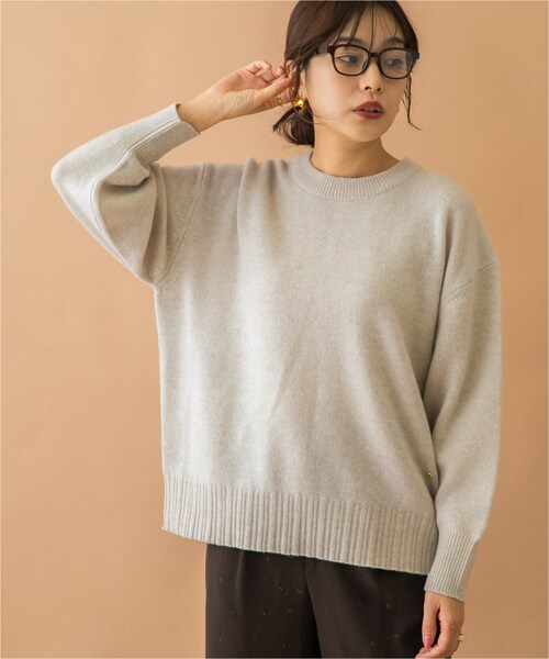 URBAN RESEARCH ROSSO（アーバンリサーチロッソ）の「F by ROSSO　ハミルトンクルーネックニット（ニット/セーター・レディース・L/GREIGE/GRAY/D/CHERRY/BLUE・FREE）」の17枚目の写真