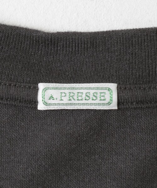 URBAN RESEARCH（アーバンリサーチ）の「A PRESSE　Cashmere Blend L/S T-Shirt（Tシャツ/カットソー・メンズ・CHARCOAL・2/3/4）」の9枚目の写真