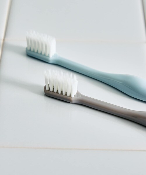 URBAN RESEARCH DOORS（アーバンリサーチドアーズ）の「DOORS LIVING PRODUCTS　歯ブラシ（その他雑貨・メンズ・クールブルー/グレー・-）」の7枚目の写真