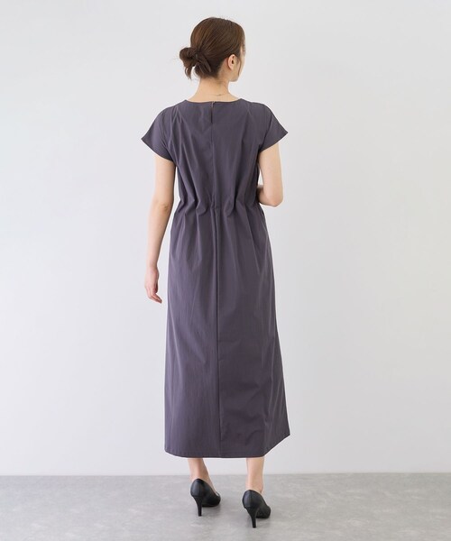 Jayro(ジャイロ)の「ラッシュガードウエストタックワンピース(ワンピース・レディース・ブラック/チャコール/ベージュ・M)」の17枚目の写真