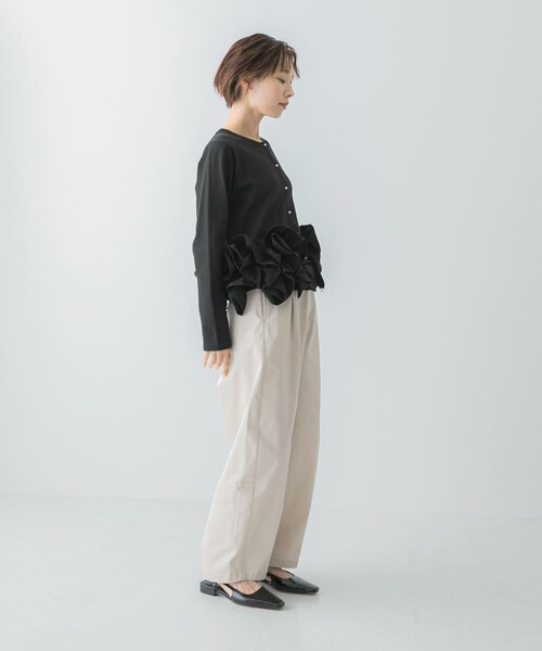 URBAN RESEARCH ROSSO（アーバンリサーチロッソ）の「Mewl　ペタルフリルカーディガン（カーディガン/ボレロ・レディース・WHITE/BLACK・Free）」の9枚目の写真
