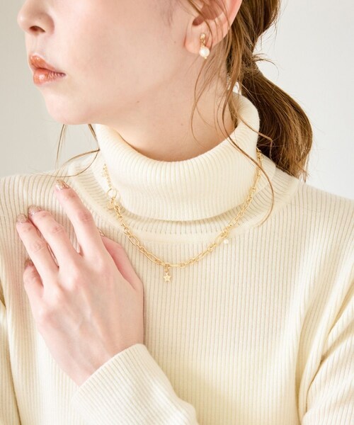 ROPE' PICNIC(ロペピクニック)の「チャームデザインショートネックレス(ネックレス・レディース・ゴールド/シルバー・F)」の5枚目の写真