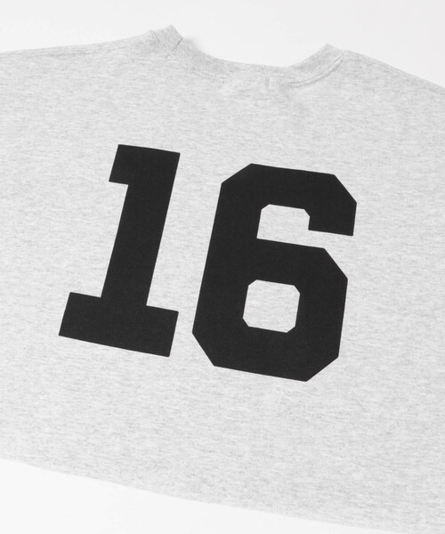 URBAN RESEARCH（アーバンリサーチ）の「Teya　TEYA SHORT SWEAT（スウェット・レディース・GRAY/PINK/CHARCOAL・Free）」の9枚目の写真