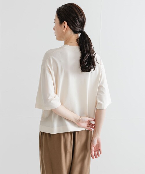 URBAN RESEARCH(アーバンリサーチ)の「ドライタッチハイゲージニットTシャツ(Tシャツ/カットソー・レディース・BLACK/OFF・FREE)」の7枚目の写真