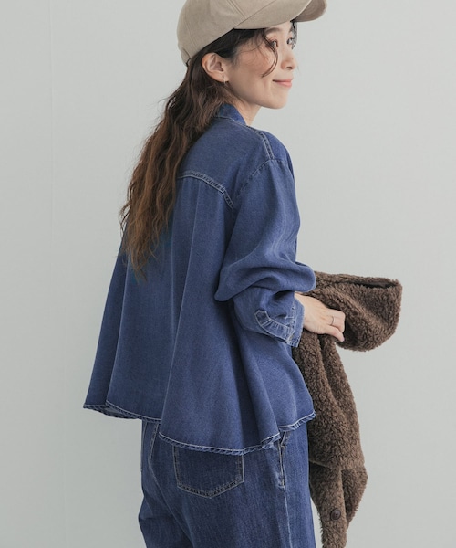 URBAN RESEARCH DOORS（アーバンリサーチドアーズ）の「デニム切替ショート丈シャツ 26AW（シャツ/ブラウス・レディース・INDIGO/ONE WASH・Free）」の15枚目の写真