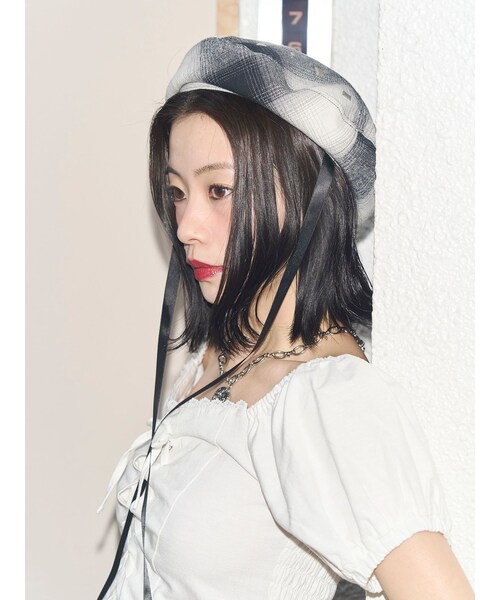 jouetie(ジュエティ)の「【kaorinomori×jouetie】ルモアスタッズベレー(ハンチング/ベレー帽・レディース・ブラック/レッド・F)」の7枚目の写真
