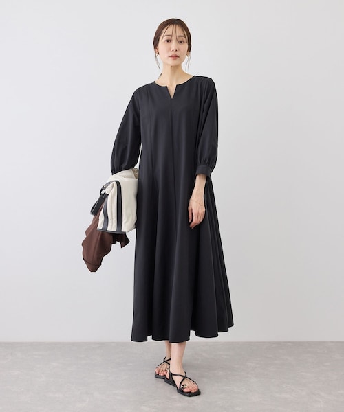 ROPE' PICNIC（ロペピクニック）の「7分袖リラックスワンピース（ワンピース・レディース・ブラック/ダークブラウン/ベージュ/ブルー・F）」の7枚目の写真