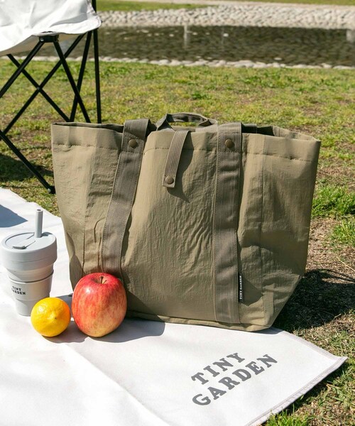 EKAL（エカル）の「TINY GARDEN PRODUCTS　パッカブルクールバッグ（トートバッグ・レディース・KHAKI/GRAY/ORANGE/BLACK・one）」の14枚目の写真